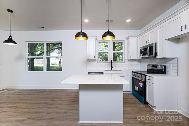 3218 Sam Wilson Road, Charlotte, NC 28214