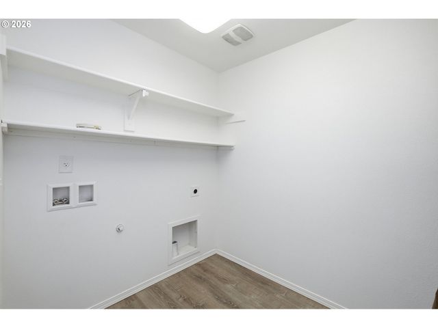 1961 ADELMAN Loop, Eugene, OR 97402