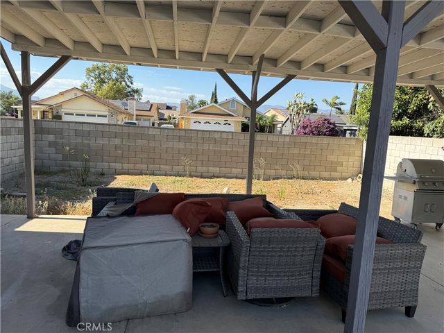 7855 Grace Avenue, Fontana, CA 92336