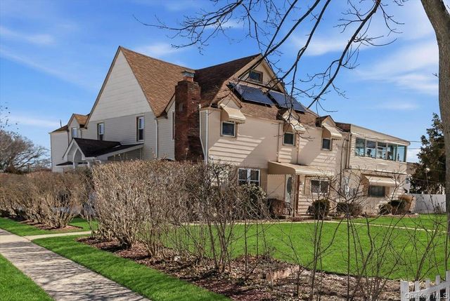 12 Stone Boulevard, Massapequa, NY 11758