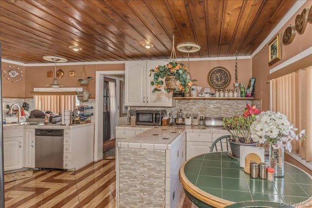 12 Stone Boulevard, Massapequa, NY 11758