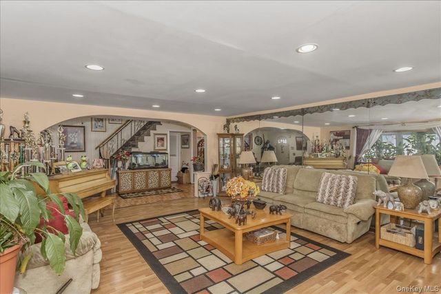 12 Stone Boulevard, Massapequa, NY 11758