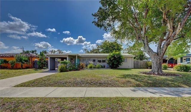 1180 SW 4th Ter, Pompano Beach, FL 33060