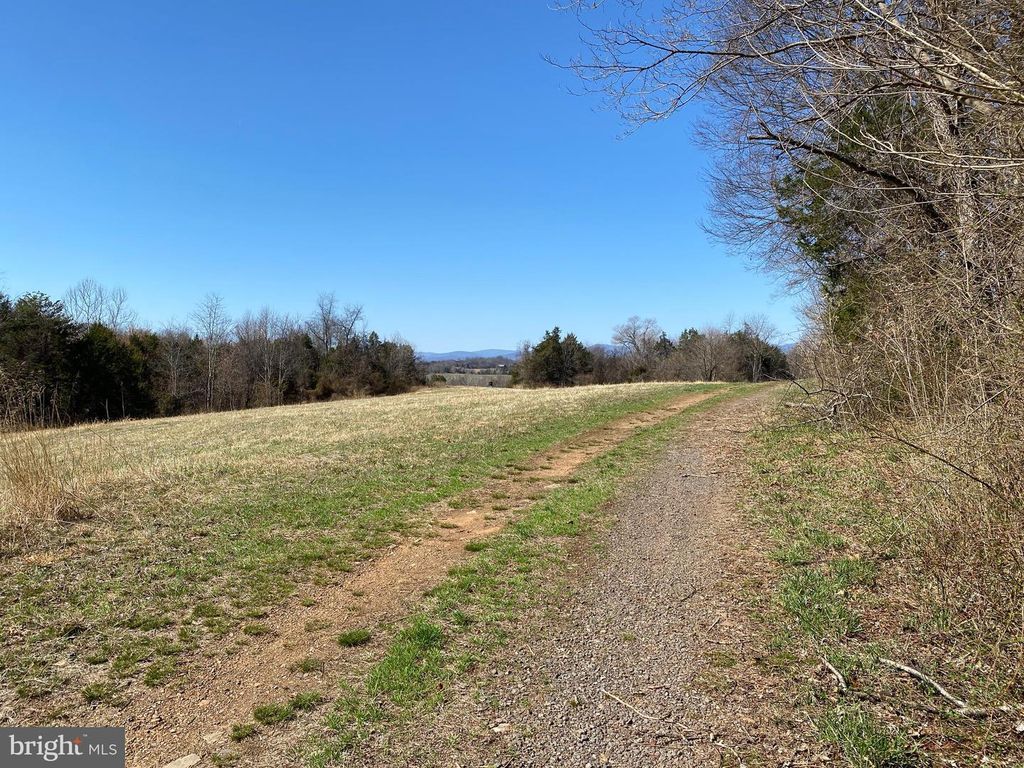 Image 18 of property listing at KIRTLEY RESIDUE LOT, Culpeper, VA 22701