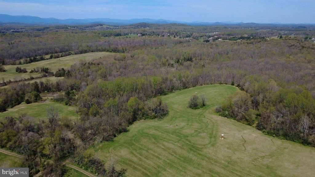 Image 19 of property listing at KIRTLEY RESIDUE LOT, Culpeper, VA 22701