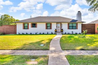 556 Summit Drive, Richardson, TX 75081