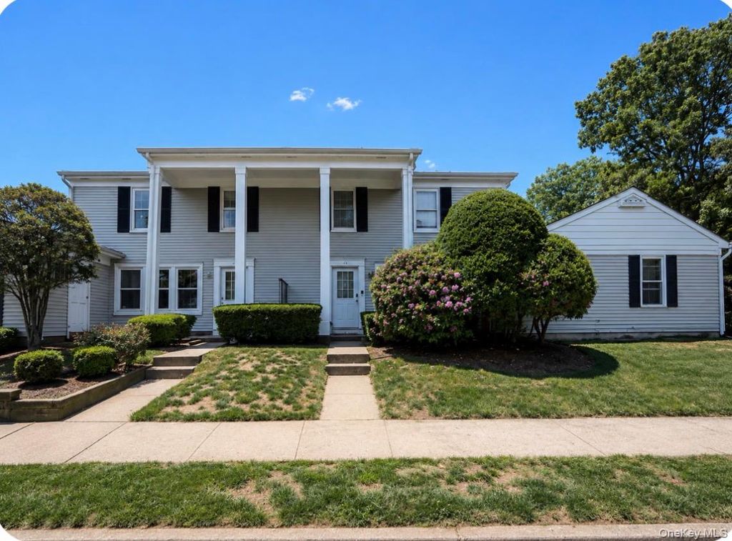 4 Valley Forge Court A, Ridge, NY 11961