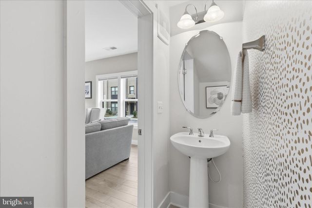 20518 MILBRIDGE TER, Ashburn, VA 20147