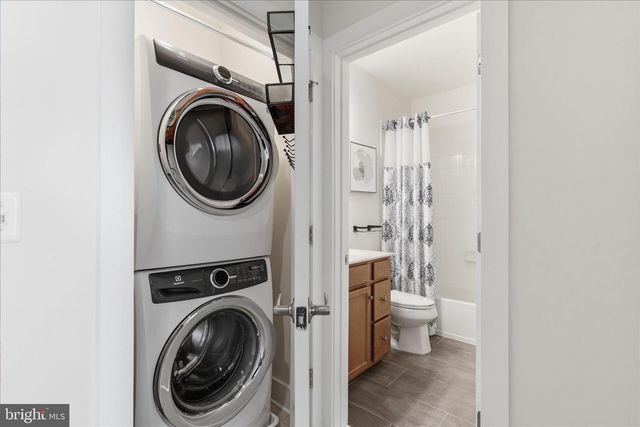 20518 MILBRIDGE TER, Ashburn, VA 20147