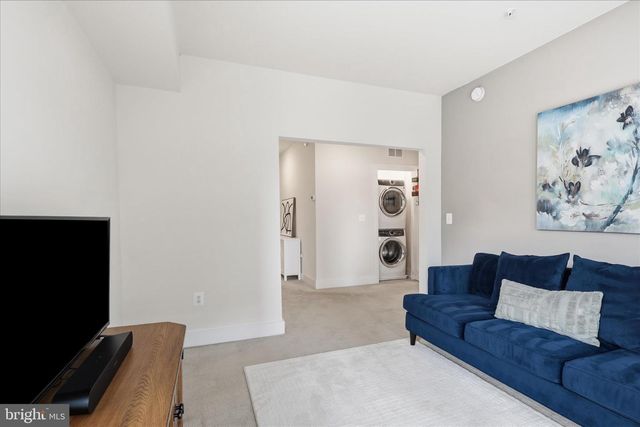 20518 MILBRIDGE TER, Ashburn, VA 20147