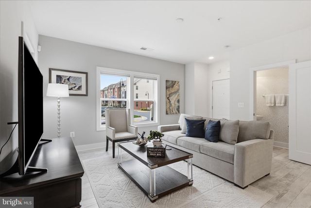 20518 MILBRIDGE TER, Ashburn, VA 20147