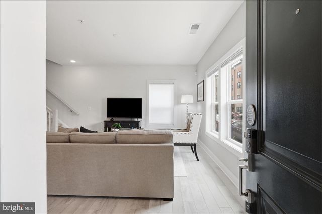 20518 MILBRIDGE TER, Ashburn, VA 20147