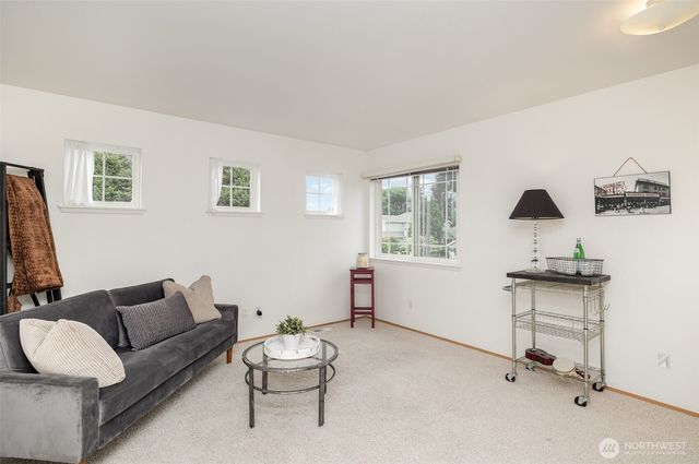 12822 SE 223rd Place, Kent, WA 98031