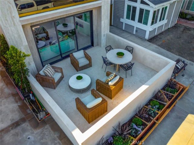 505 17th Street, Huntington Beach, CA 92648