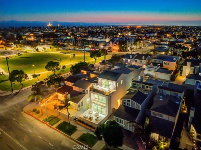 505 17th Street, Huntington Beach, CA 92648