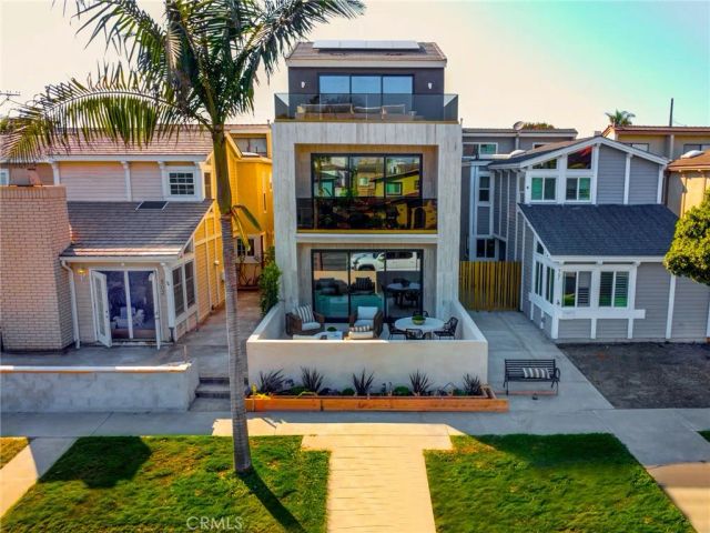 505 17th Street, Huntington Beach, CA 92648