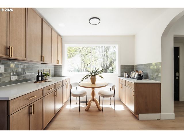1415 N RUSSET St, Portland, OR 97217