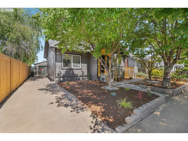 1415 N RUSSET St, Portland, OR 97217