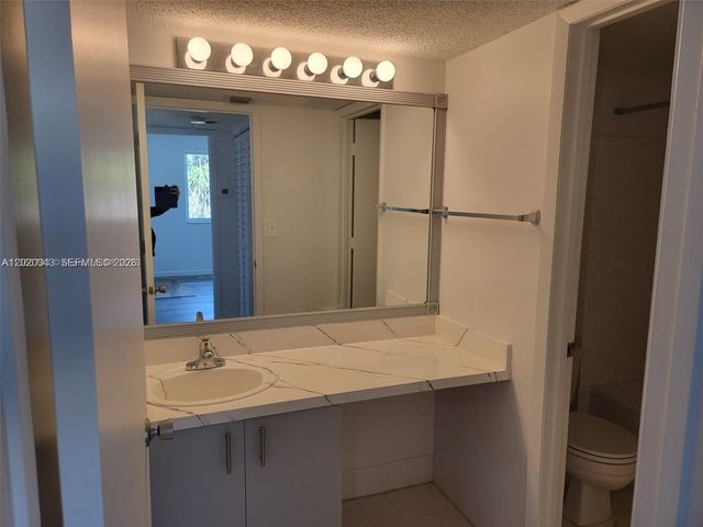 741 N Pine Island Rd 308, Plantation, FL 33324