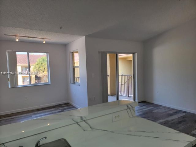 741 N Pine Island Rd 308, Plantation, FL 33324