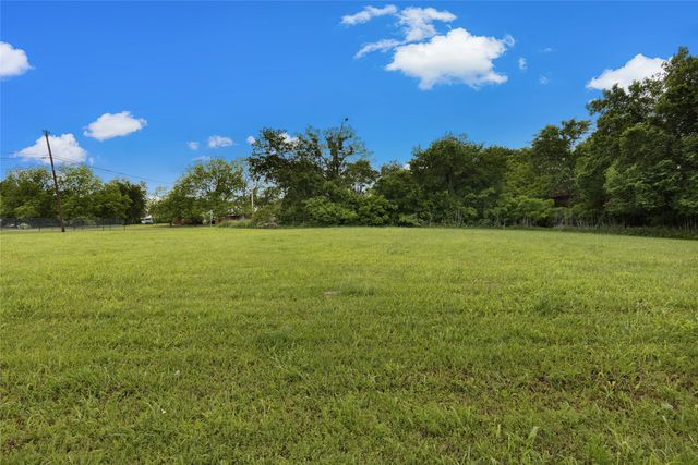 3804 Dalton Street, Greenville, TX 75401