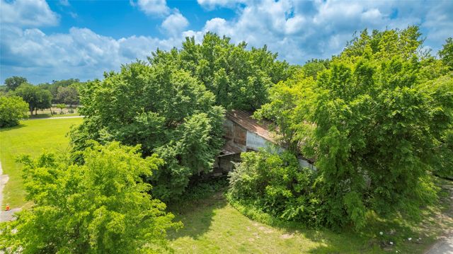 3804 Dalton Street, Greenville, TX 75401