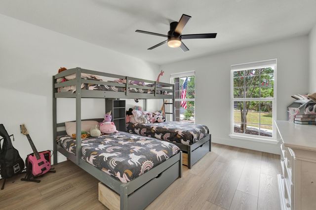 1100 Yaupon DR, Fischer, TX 78623