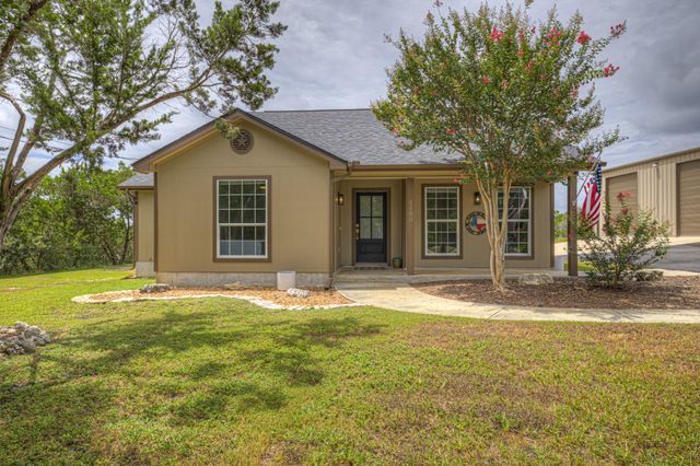 1100 Yaupon DR, Fischer, TX 78623