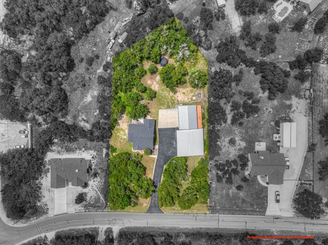 1100 Yaupon DR, Fischer, TX 78623