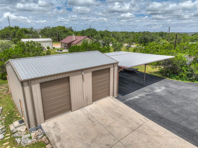 1100 Yaupon DR, Fischer, TX 78623