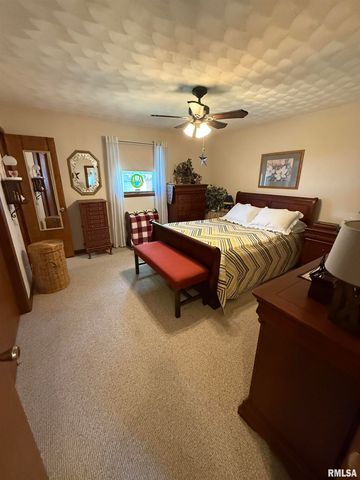 411 SUNSET Drive, Centralia, IL 62801