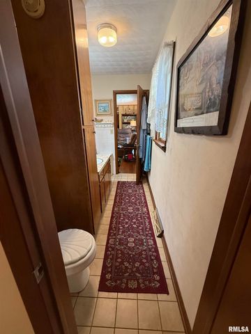 411 SUNSET Drive, Centralia, IL 62801