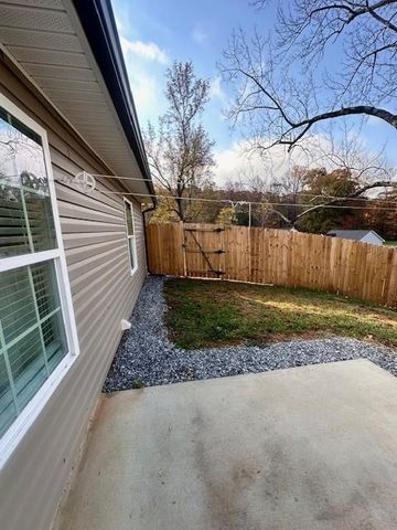 112 Pine Corner Drive, Dahlonega, GA 30533