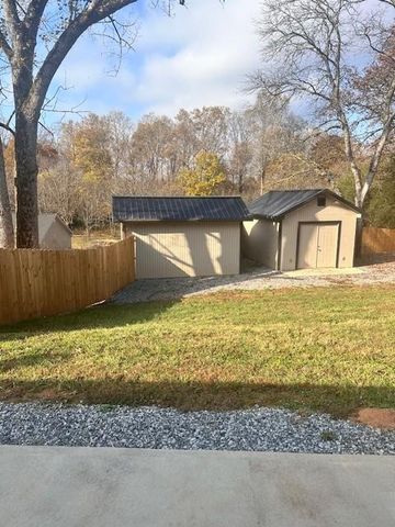 112 Pine Corner Drive, Dahlonega, GA 30533