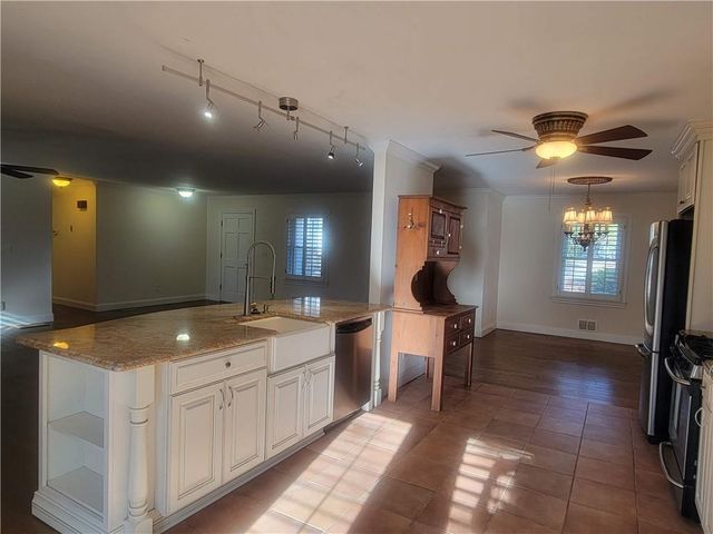 3740 Clubland Drive, Marietta, GA 30068