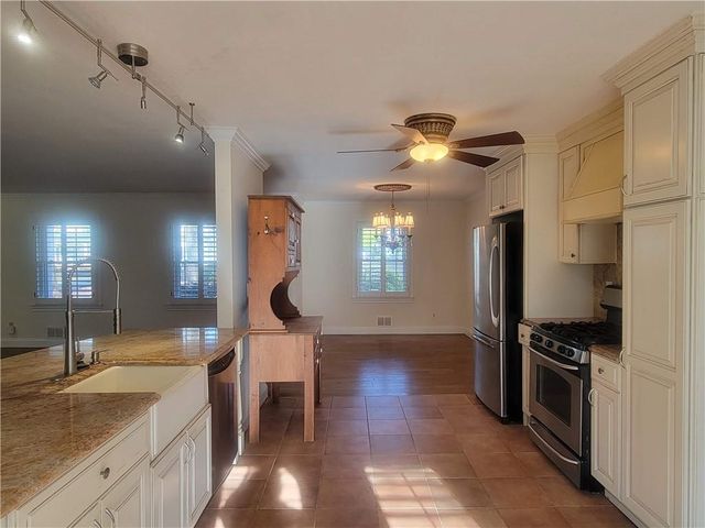 3740 Clubland Drive, Marietta, GA 30068