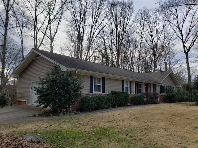 3740 Clubland Drive, Marietta, GA 30068