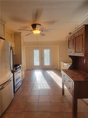 3740 Clubland Drive, Marietta, GA 30068