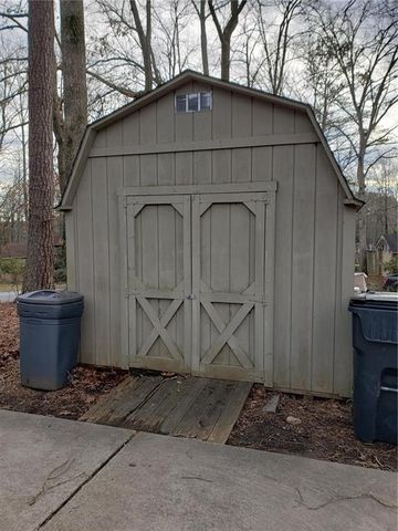 3740 Clubland Drive, Marietta, GA 30068