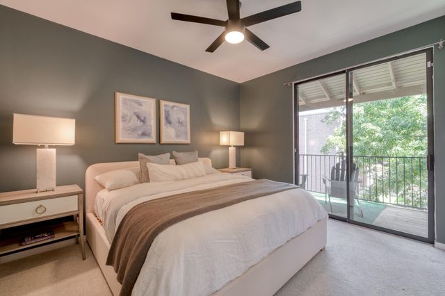 611 E 45th ST 19, Austin, TX 78751