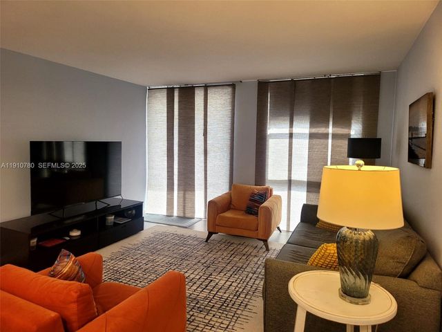 1750 E Las Olas Blvd 402, Fort Lauderdale, FL 33301