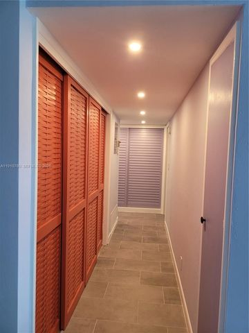 1750 E Las Olas Blvd 402, Fort Lauderdale, FL 33301