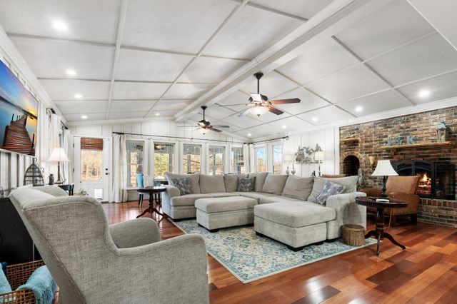 12255 Davis Rd, Athens, AL 35611