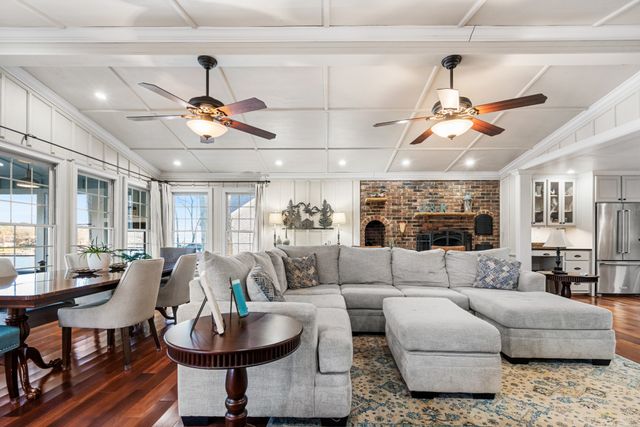 12255 Davis Rd, Athens, AL 35611