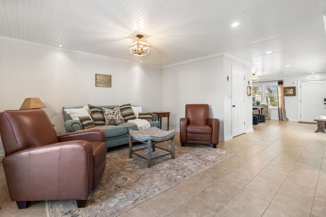 12255 Davis Rd, Athens, AL 35611