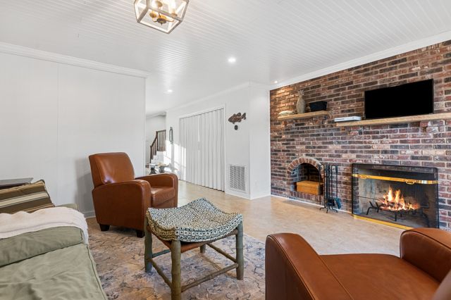12255 Davis Rd, Athens, AL 35611