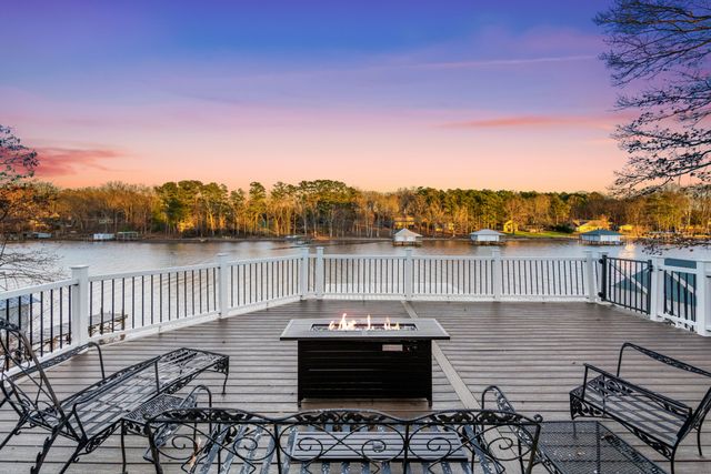 12255 Davis Rd, Athens, AL 35611