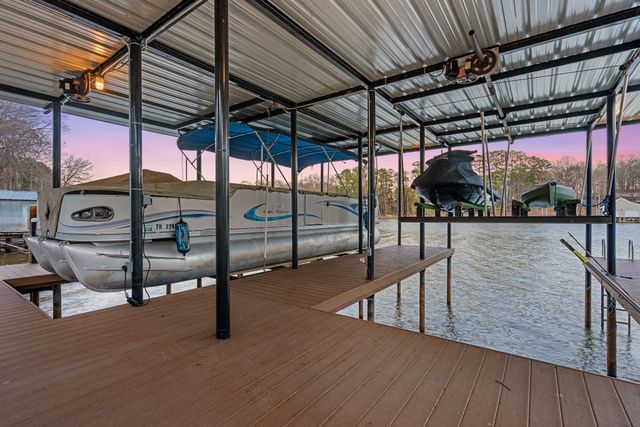 12255 Davis Rd, Athens, AL 35611