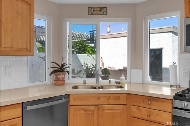 16721 Castaway, Huntington Beach, CA 92649