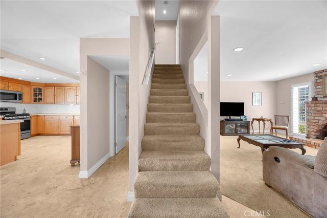 16721 Castaway, Huntington Beach, CA 92649